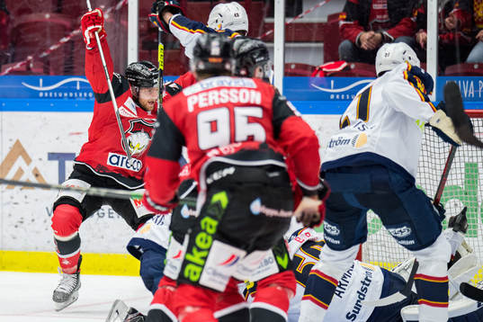 Malmö Redhawks Jaedon Descheneau jublar
