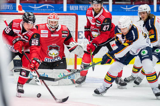 Oroligt framför Malmö Redhawks målvakt Daniel Marmenlind