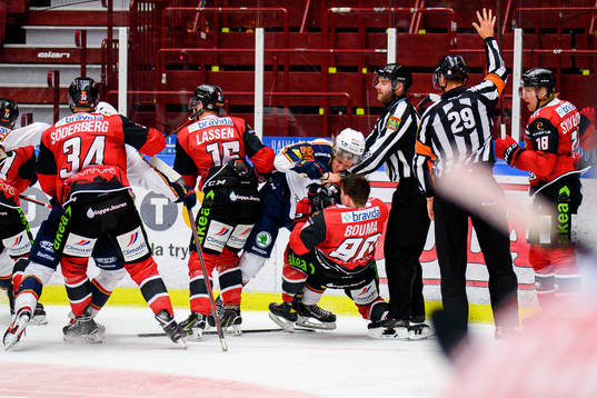Djurgårdens Marcus Sörensen i bråk med Malmö Redhawks