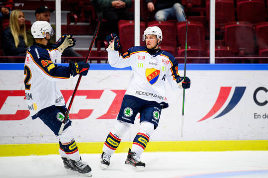 Djurgårdens Sebastian Strandberg jublar