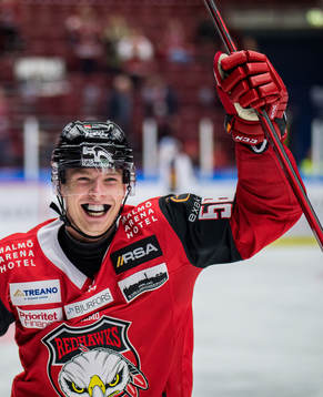 Malmö Redhawks Anton Olsson jublar