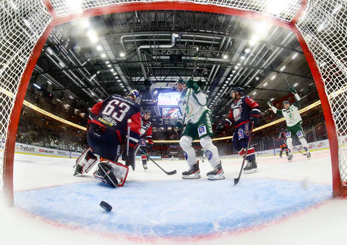Mål 0-3 av Färjestads Per Åslund förbi Linköpings