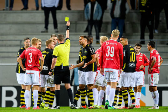 s Alexander Milosevic får en varning