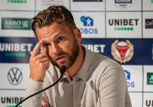 s tränare Bartosz Grzelak