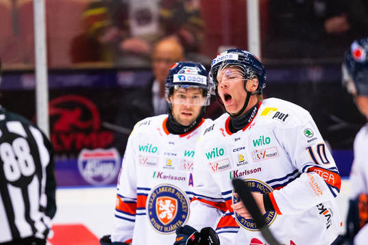 Växjös Richard Gynge har ont