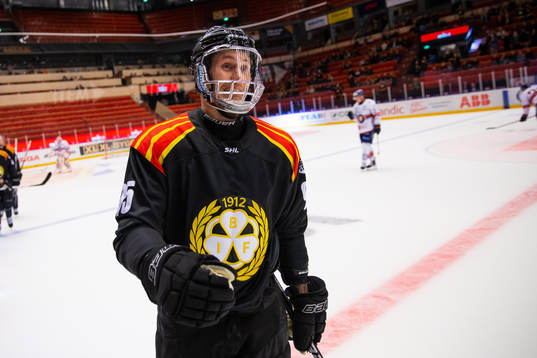 Brynäs Nick Olesen jublar