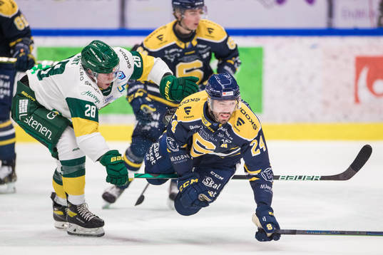 Björklövens Adam Plant och Södertäljes Jacob Dahlström