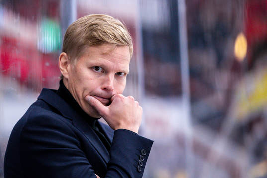 Björklövens assisterande tränare Robert Lahti