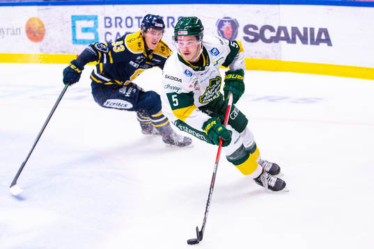 Björklövens Jesper Lindgren och Södertäljes Felix Olsson