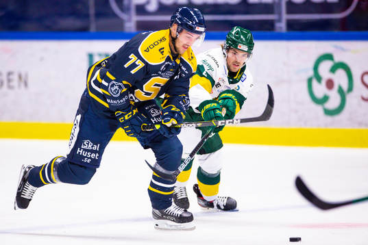 Södertäljes Jonatan Harju och Björklövens Veeti Vainio