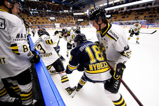 s Zion Nybeck och AIK:s Malte Setkov