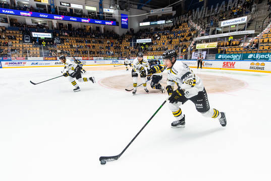 s Anton Holm