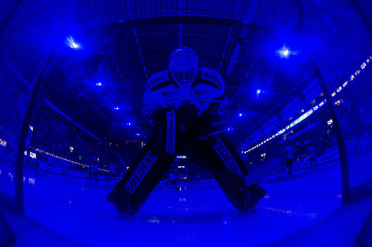 s målvakt Pavel Khomchenko