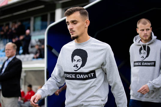 Örgrytes Ajdin Zeljkovic innan fotbollsmatchen i