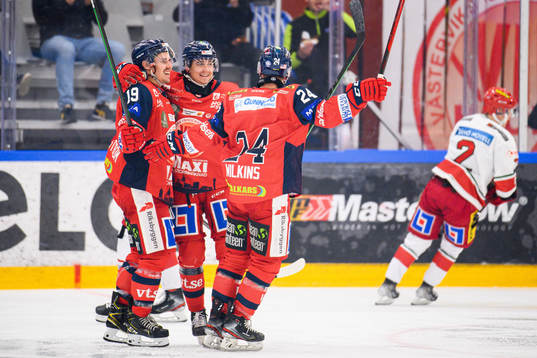 Västerviks Jens Holmström jublar
