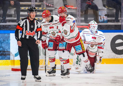 Modos Jesper Dahlroth, Erik Karlsson och målvakt Isak