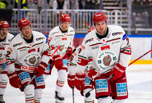 Modos Pontus Näsén jublar