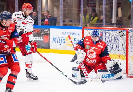 Modos Sam Vigneault och Västerviks målvakt Henrik Lundberg