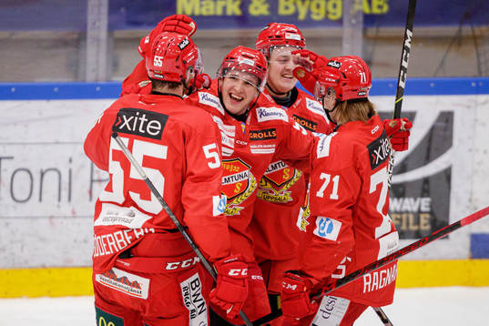 Bläddra bland fler bilder av Ishockey, Hockeyallsvenskan, Almtuna - Troja-Ljungby