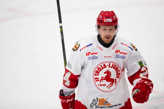 Troja-Ljungbys Joakim Hillding jublar