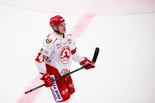 Troja-Ljungbys Julius Vähätalo deppar