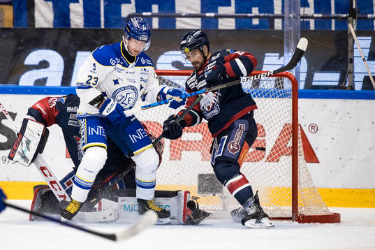Leksands Mikael Ruohomaa och Linköpings Craig Shira