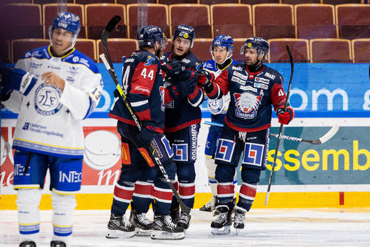 Linköpings Patrick Russel jublar