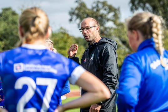 Södra Sandbys tränare Otto Persson