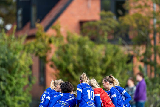 Södra Sandbys spelare samlas