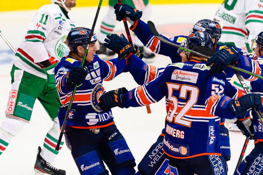 Växjös Pontus Holmberg jublar