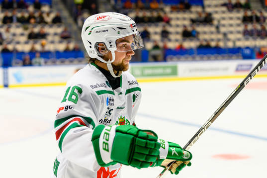 Rögles Lucas Ekeståhl-Jonsson jublar