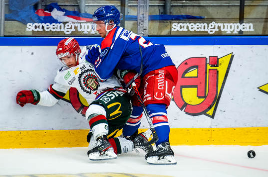 Frölundas Ryan Lasch och Oskarshamns Brian Cooper