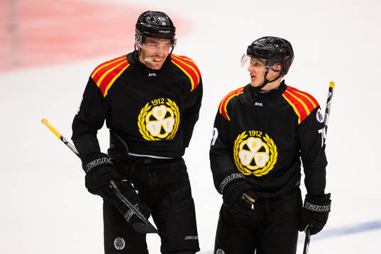 Brynäs Oscar Eklind och Daniel Mannberg