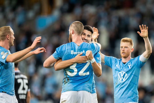 Malmö FFs Jo Inge Berget och Antonio Colak jublar