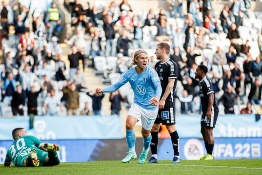 Malmö FFs Sebastian Nanasi jublar