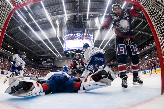 Linköpings Broc Little och Leksands målvakt Kasimir