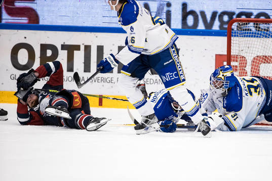Linköpings Jonas Junland och Leksands målvakt Kasimir