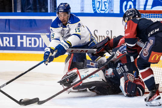 Leksands Max Veronneau och Linköpings målvakt Marcus