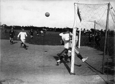 Fotboll, Limhamns idrottsplats. Trelleborgskamraterna - LBI