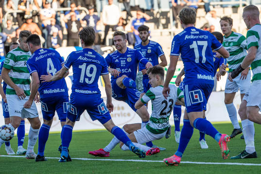 Västerås Dusan Jajicunder fotbollsmatchen i Superettan