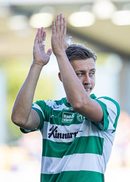 Västerås Simon Gefvert innan fotbollsmatchen i Superettan