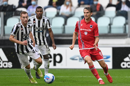 Dejan Kulusevski of Juventus and Albin Ekdal of Sampdoria