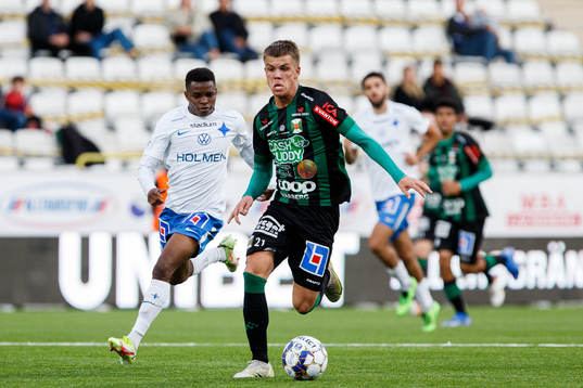 Varbergs Victor Karlsson och IFK Norrköpings Abdulrazaq