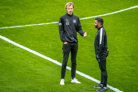 Värnamos tränare Robin Asterhed och Trelleborgs