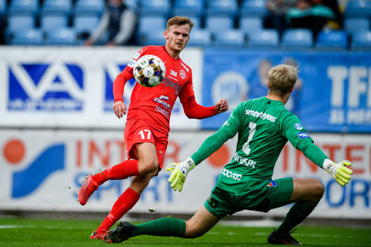 Bläddra bland fler bilder av Fotboll, Superettan, Trelleborg - Värnamo