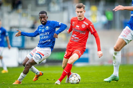 Trelleborgs Mohammed Khalid Saeid och Värnamos Robin Dzabic