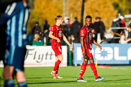 Östersunds Samuel Mensiro deppar