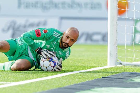 Östersunds målvakt Aly Keita