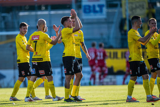 Mjällbys Ivan Kricak  jublar