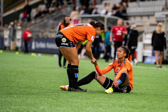 Kristianstads Miranda Nild och Sveindís Jane Jónsdóttir